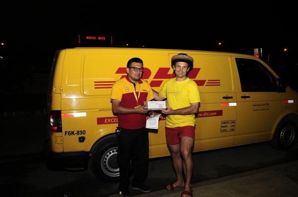 DHL van listo llevar herramientas a CHILE enviado por Mijal de las gubias.