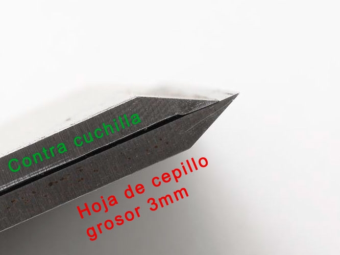 Contrahiero y cuchilla de cepillo