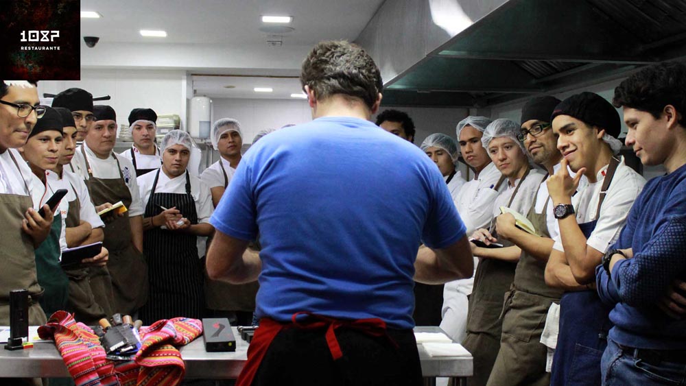 1087 Bistro Palmiro Ocampo charla de afilado Gubia Pe